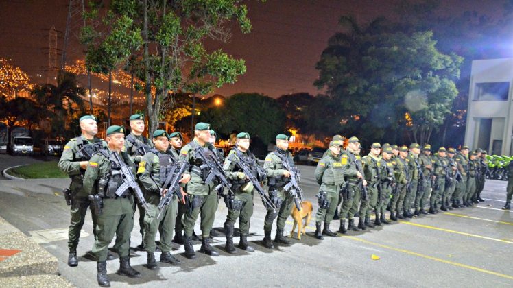 Cayeron 28 integrantes de “La Oficina” en San Vicente 1
