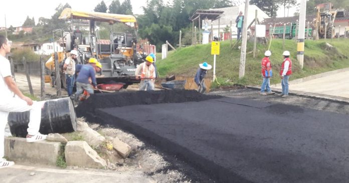 pavimentacion-vias-placa-huella