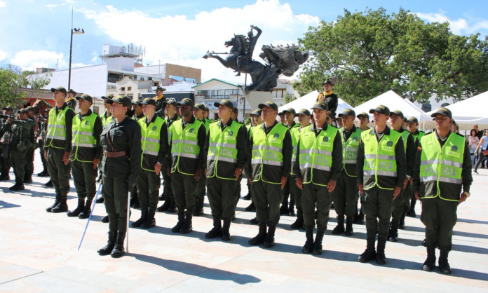 Avanza en el Congreso el estatuto disciplinario de la Policía.