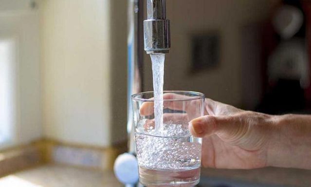 AGUA-EPM-AGUA-POTABLE-LLAVE-696x418-1.jpg Emergencia en El Carmen