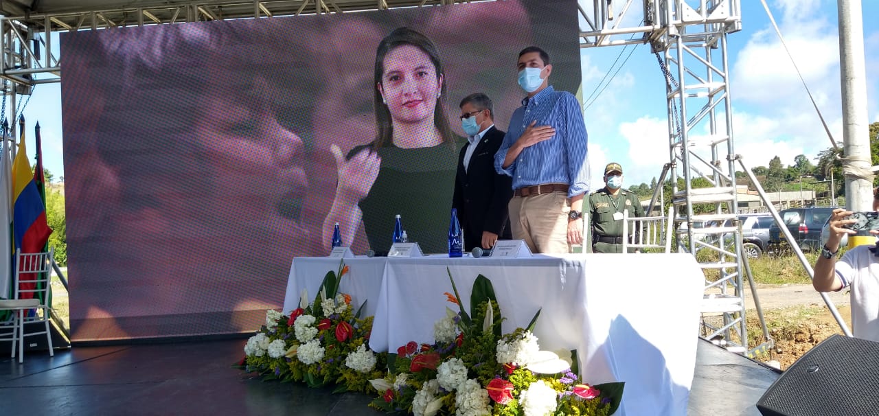 Plaza de mercado El Santuario