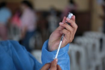 Vacunación en Rionegro.