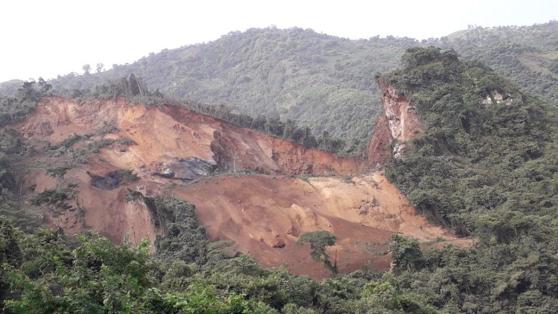En la mañana de este viernes se presentó una explosión y un movimiento de la montaña en el sector Canteras, en la mina El Toro, en Abejorral.