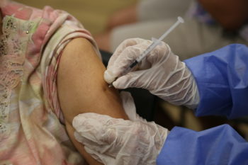 Hoy hay tres marcas de vacunas para inmunizar a la población contra el COVID-19 en Rionegro.