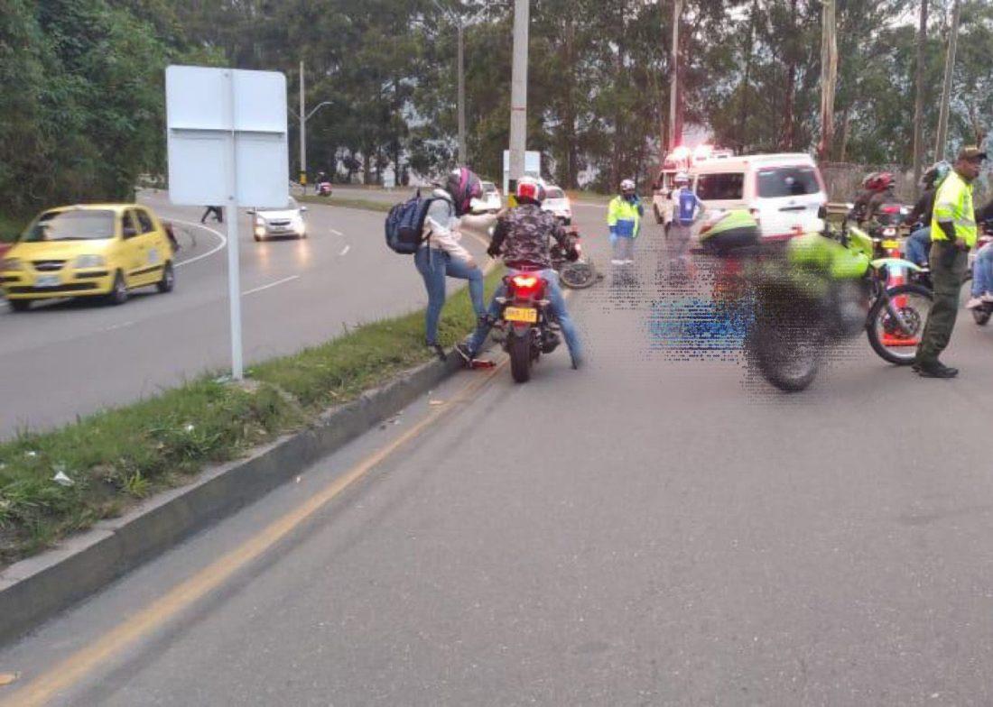 Accidente en la autopista Medellín - Bogotá.