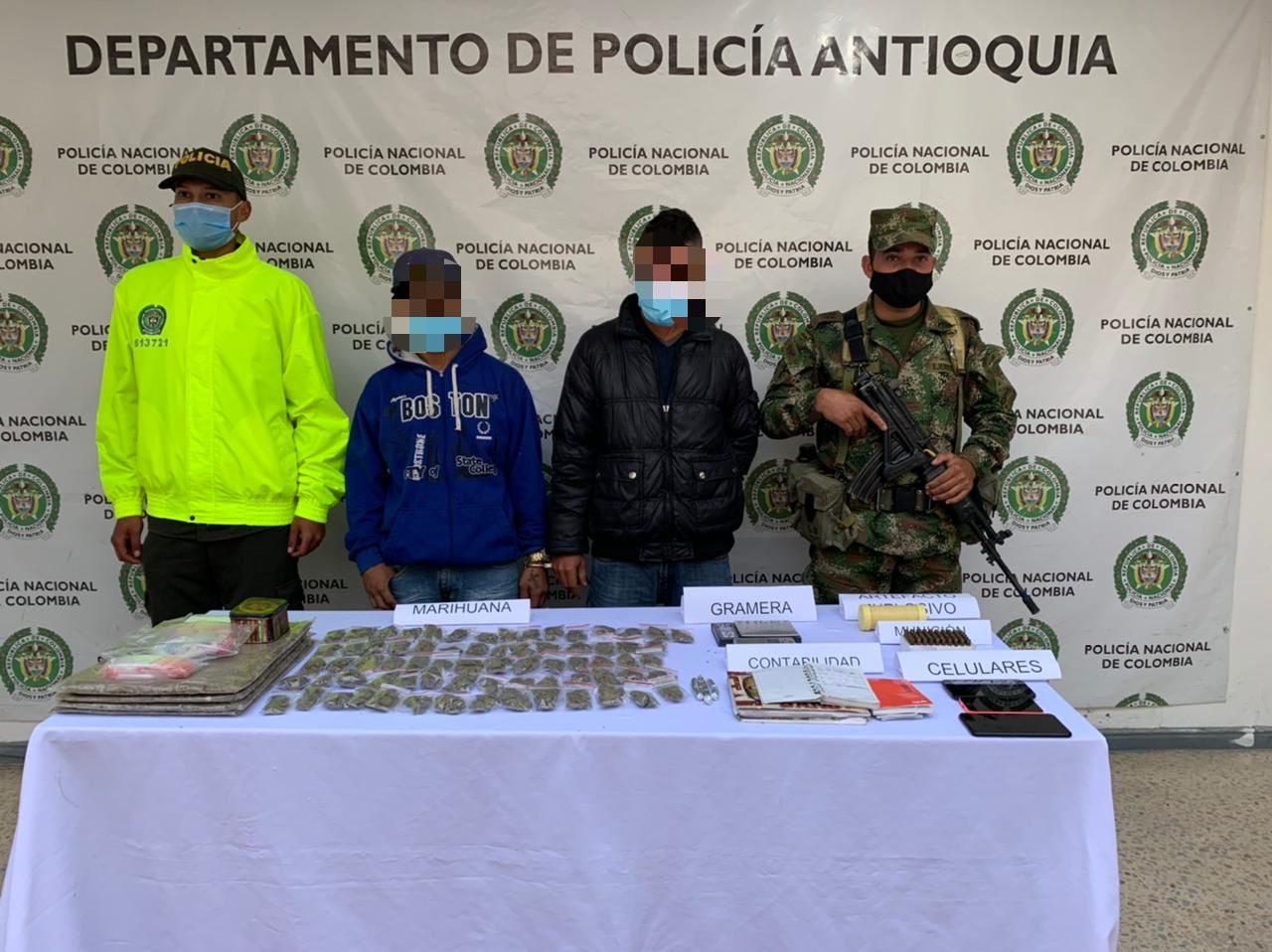 capturas-policia-marinilla Capturas por presunto microtráfico en Marinilla.