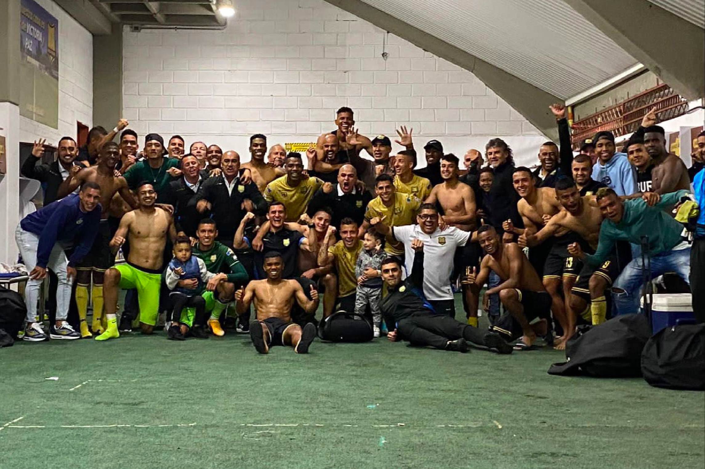 Web-aguilas-doradas-equipo