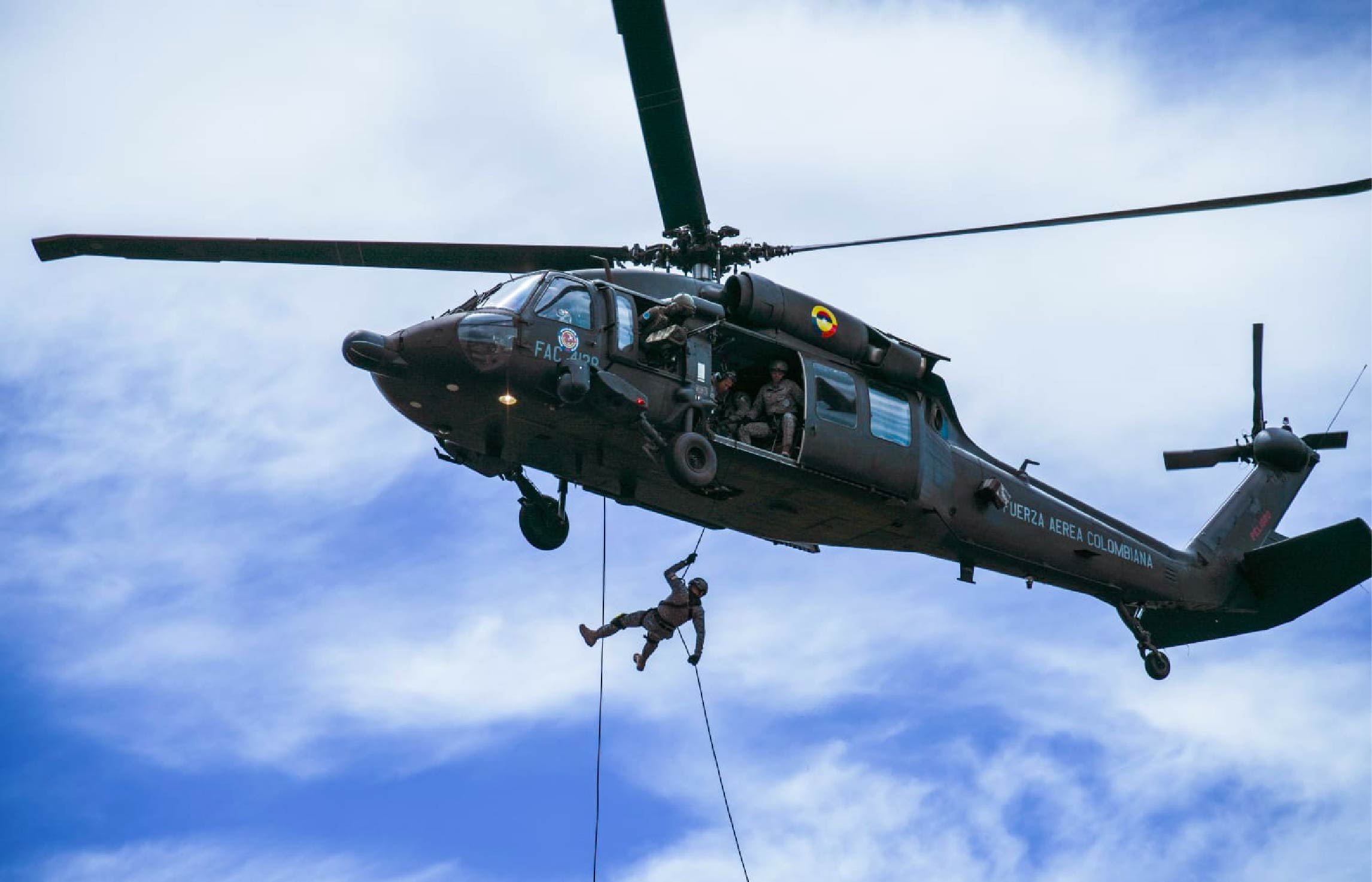 web-fav-2023-cacom-5