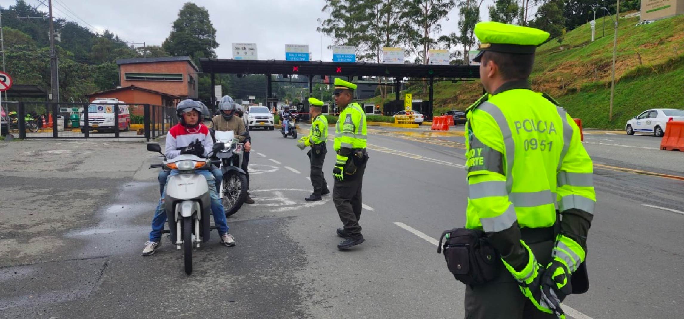web-policia-de-carretera-peaje-puesto-control