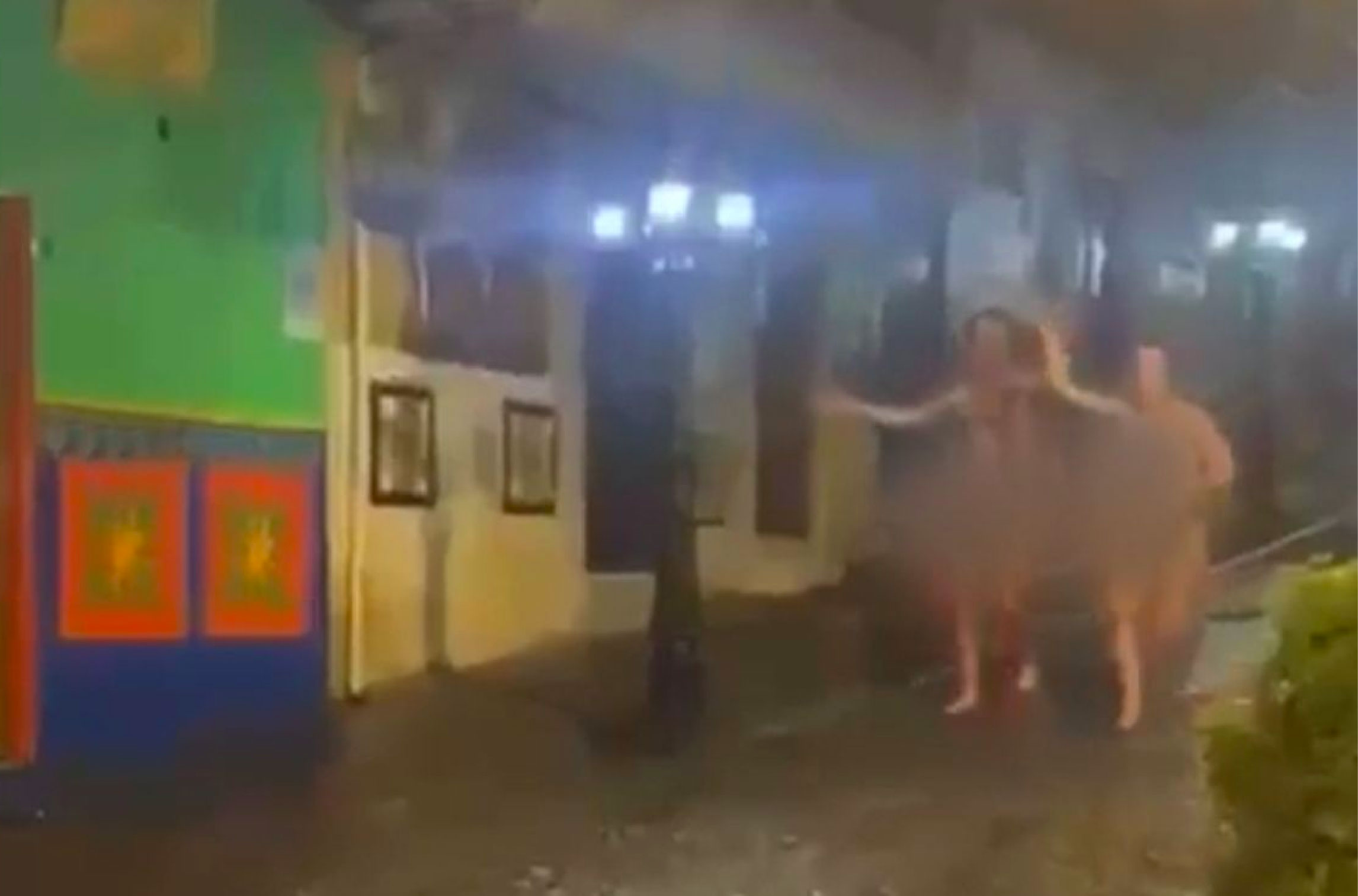 web-23-extranjeros-en-guatape extranjeros-en-guatape