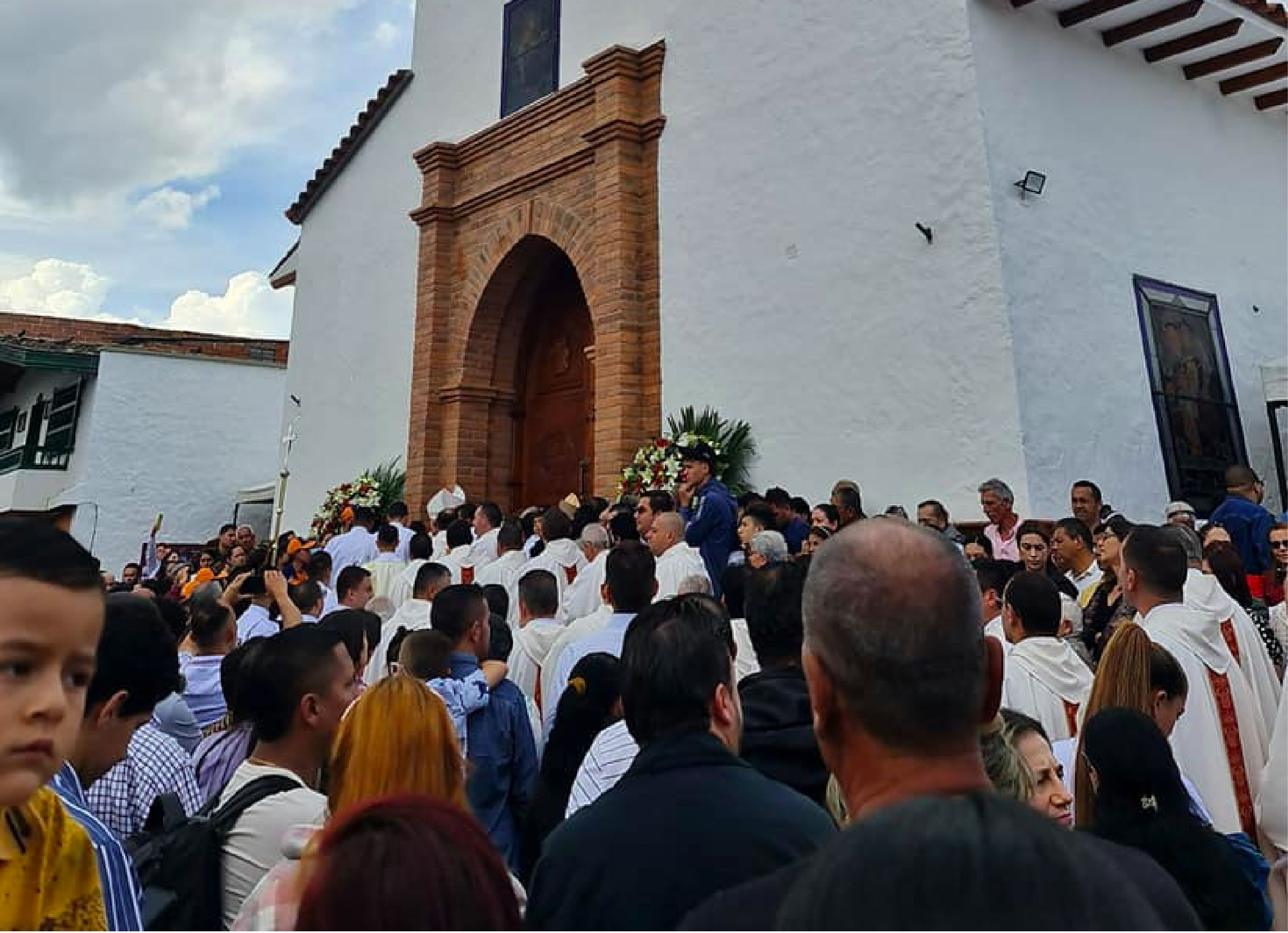 web-23-iglesia-guarne iglesia-guarne