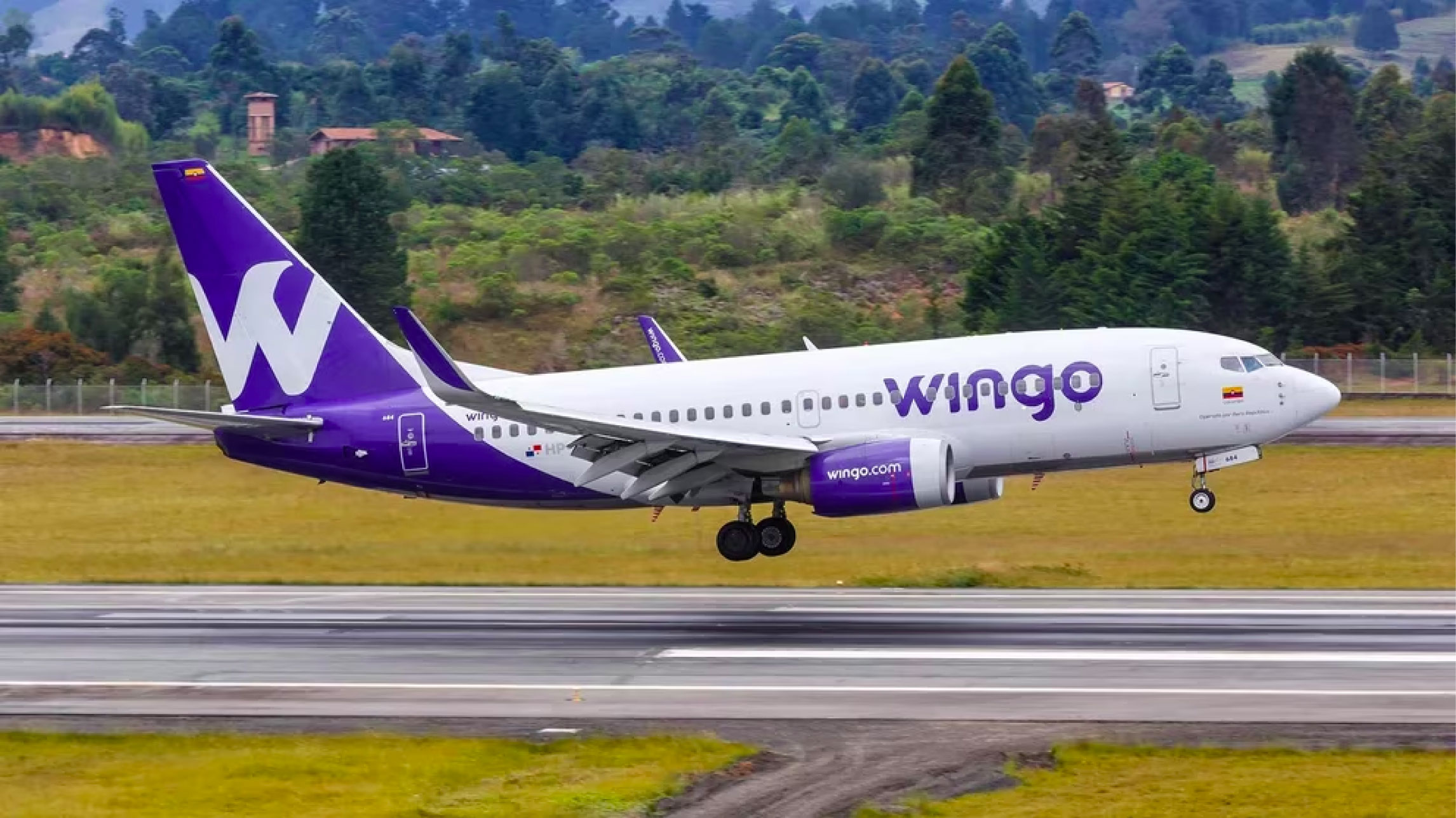 En video: más de 100 pasajeros de Wingo ajustan varias horas varados en el aeropuerto de Rionegro