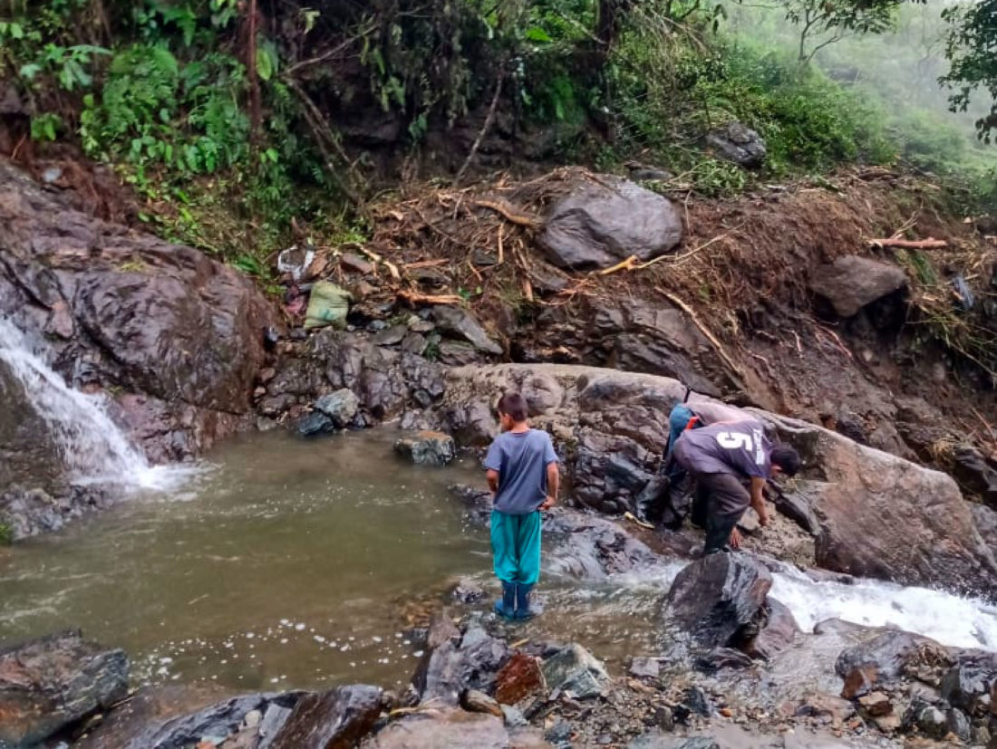 puente-el-carmen-vereda-afectados