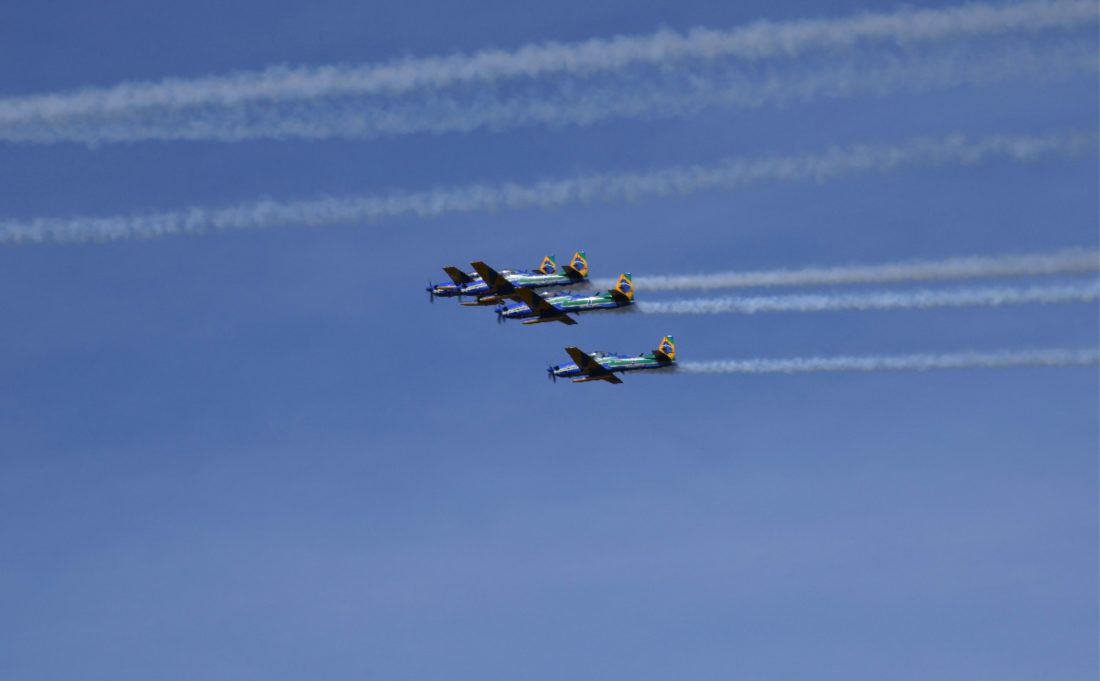 escucadron-fumaca-brasil-fair-feria-aeronautica