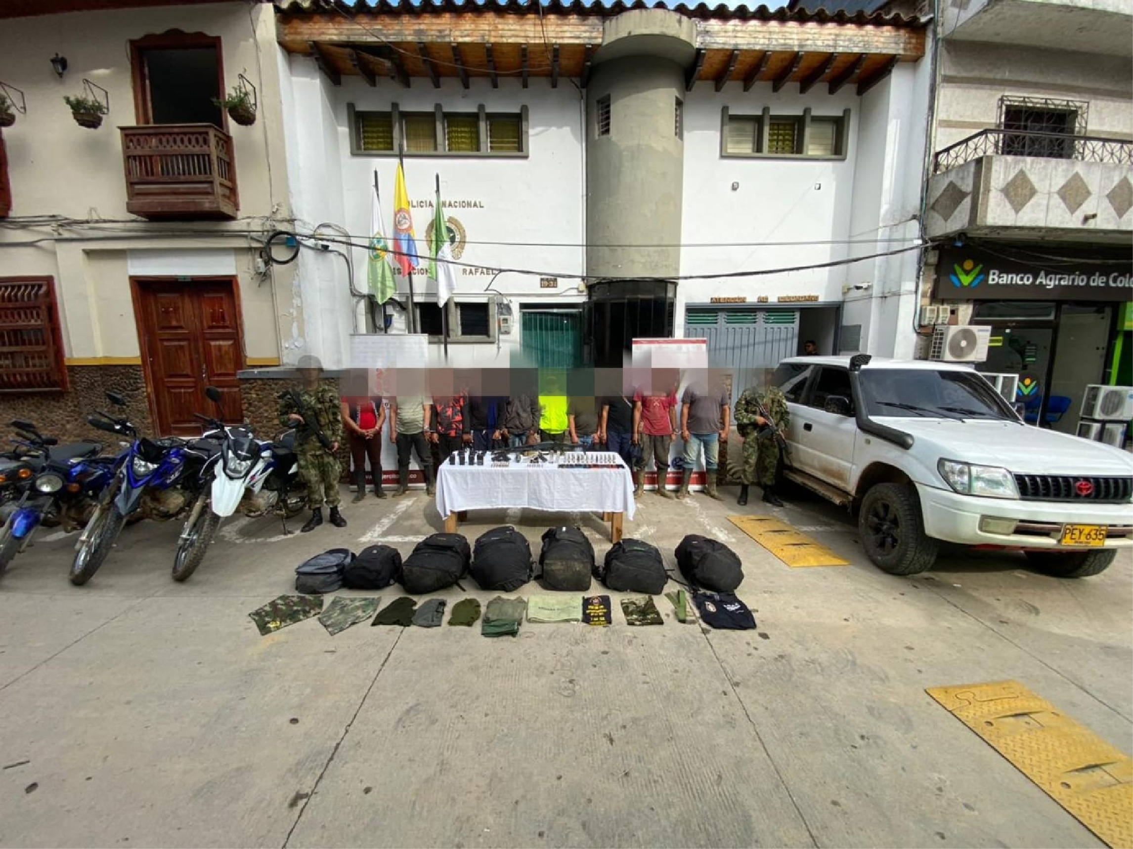 web-23-clan-del-golfo-san-rafael