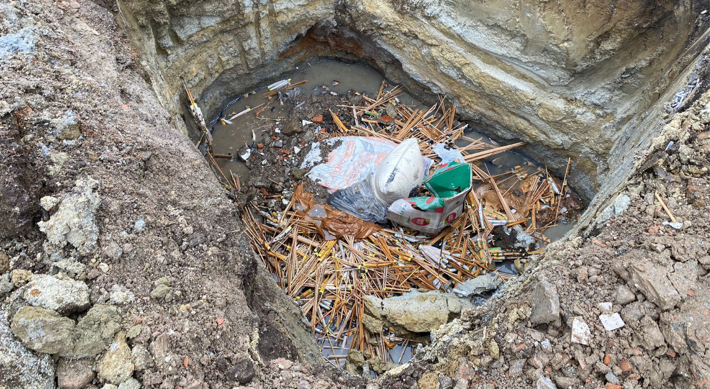 web-23-polvora-la-ceja