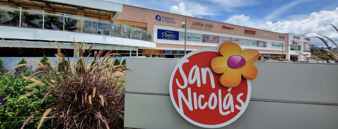 web-san-nicolas-black-days