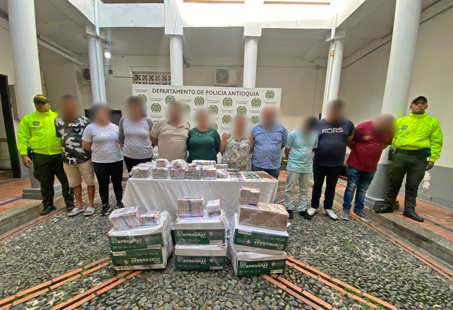 WhatsApp-Image-2023-12-11-at-11.52.15-AM