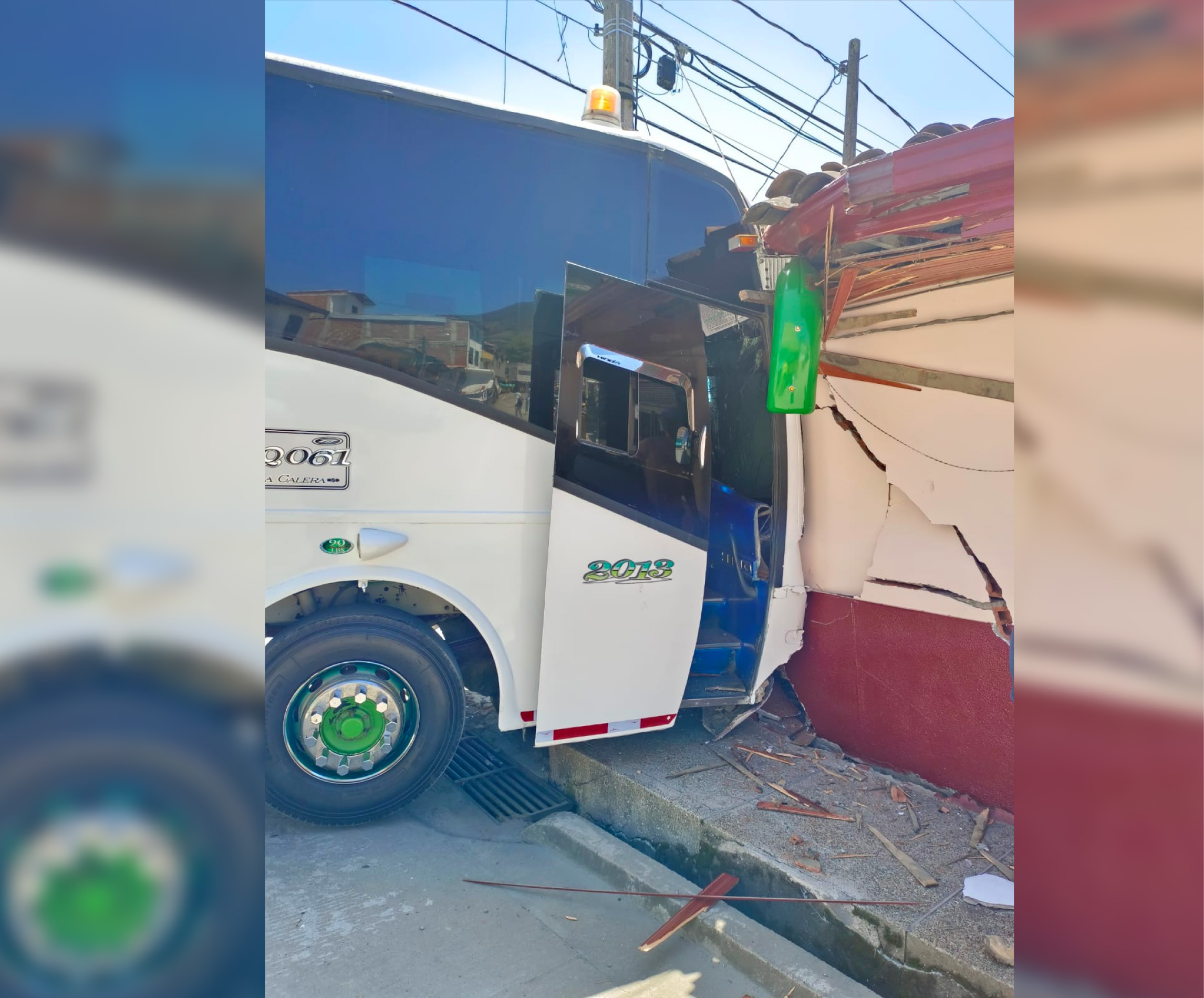 web-bus-servicio-publico-choco-vivienda-sonson