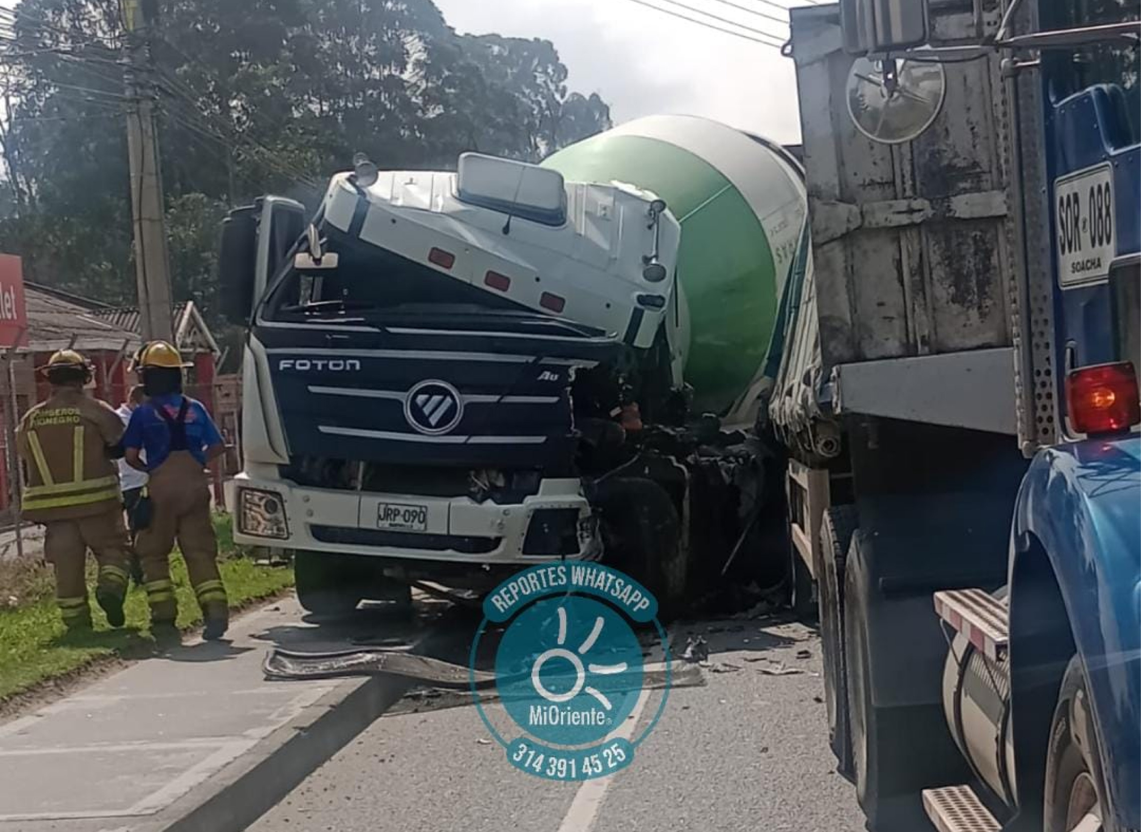 web-accidente-vehiculos-pesdados-autopista
