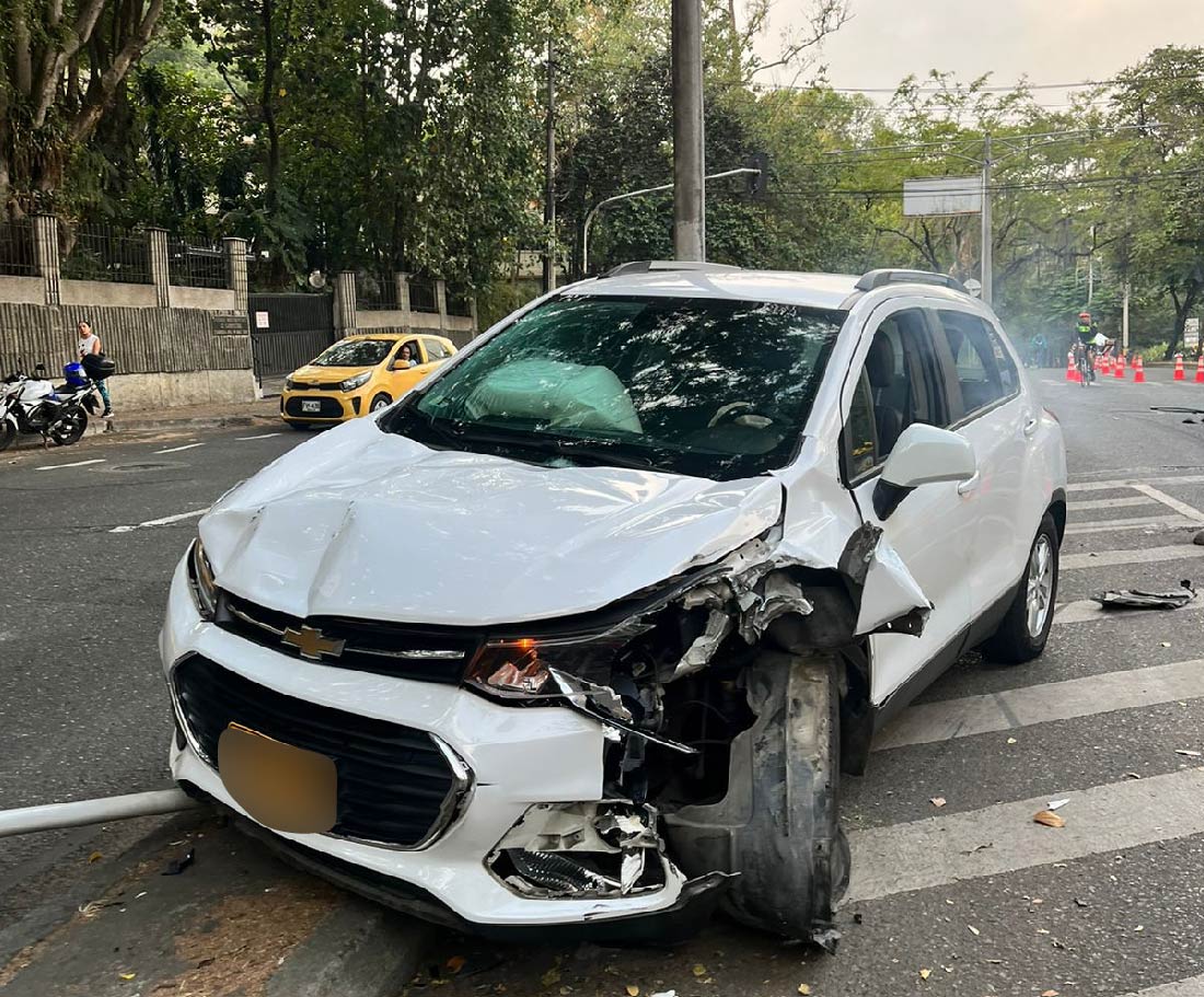 web-persona-muerta-tres-heridos-accidente-ciclovia-medellin