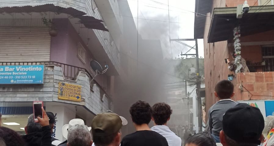 Incendio estructural en Granada fue controlado