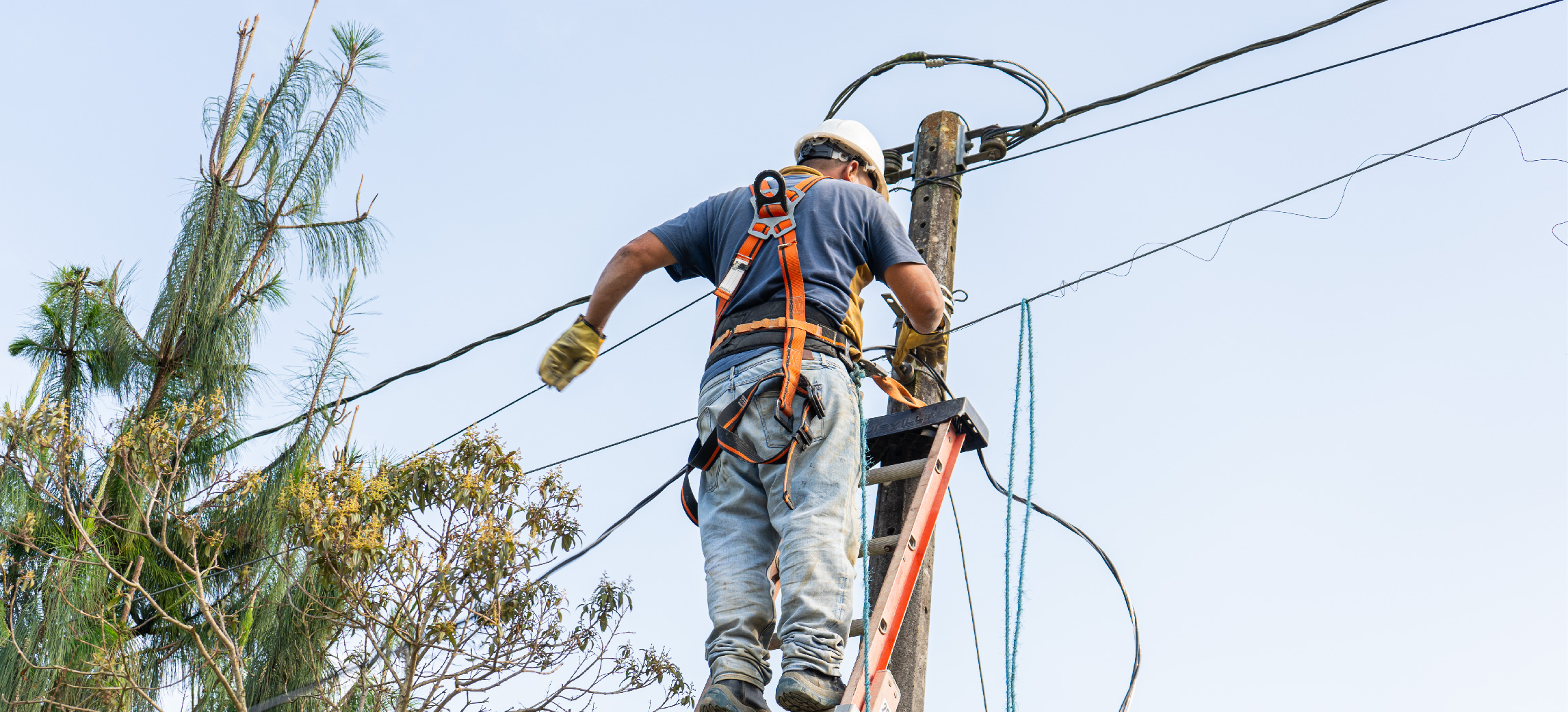 web-Comenzó-proyecto-de-iluminación-en-zonas-rurales-de-La-Unión
