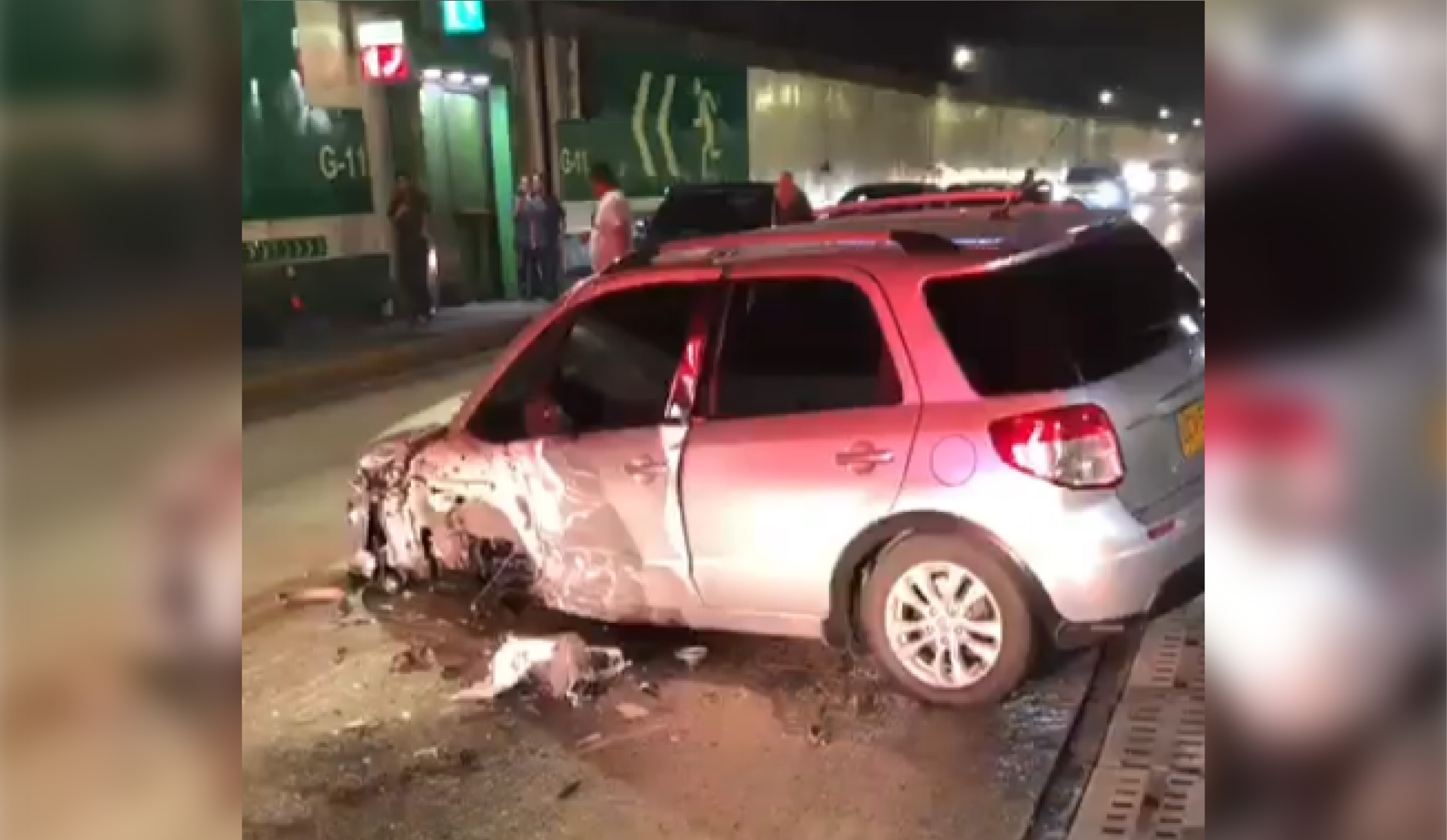 Dos heridos dejó accidente en el Túnel de Oriente, por invasión de carril