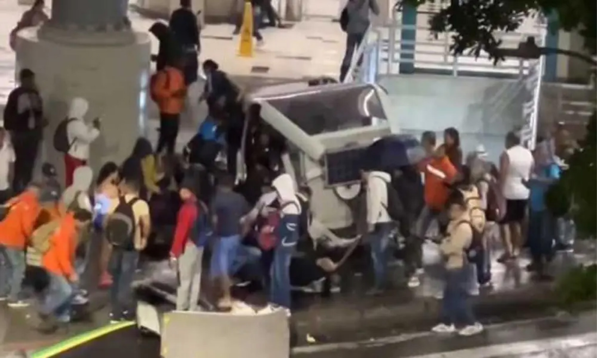 Nuevo parte médico sobre el estado de salud de los heridos tras desplome de Metrocable en Medellín