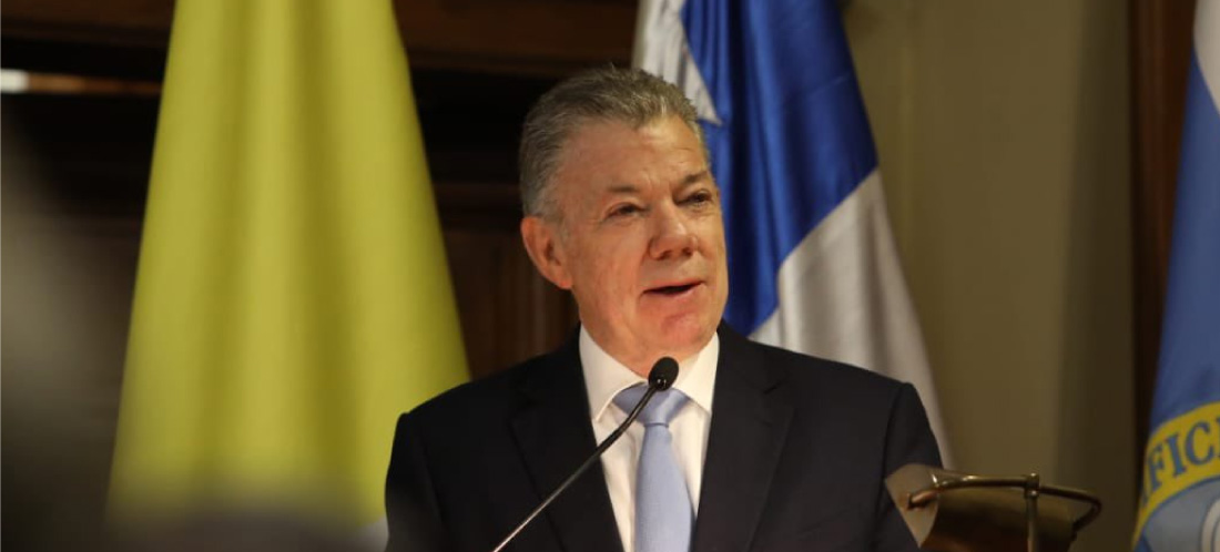 Expresidente Santos, aunque tiene alfiles en el gobierno Petro, rechazó posible constituyente