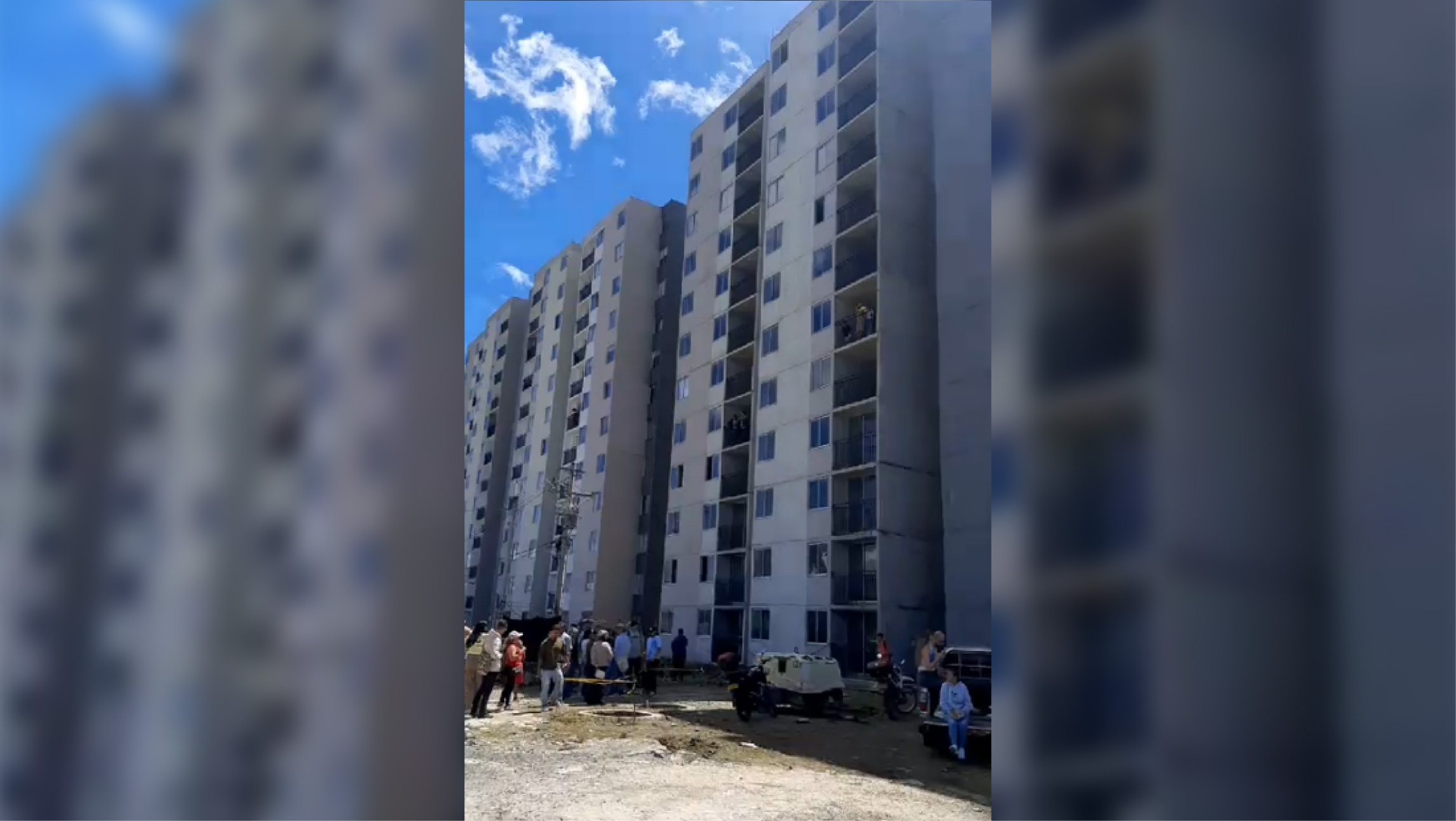 Familias de El Carmen de Viboral tomaron posesión de apartamentos ante incumplimiento de constructora