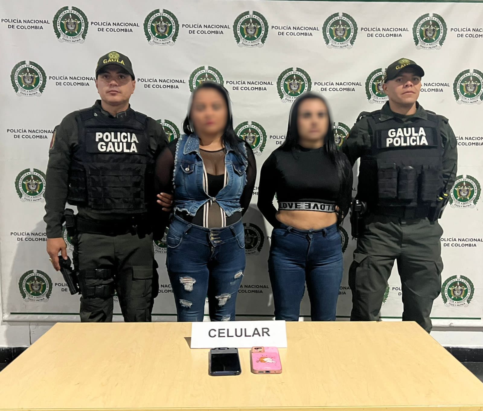 Dos mujeres fueron capturadas cuando recibían dinero de una extorsión en Medellín