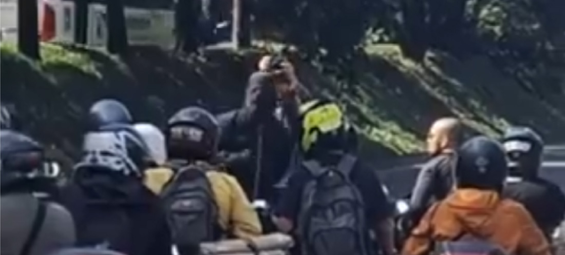 web-Politécnico-Jaime-Isaza-Cadavid-fue-evacuado-por-presencia-de-encapuchados-hay-bloqueos{