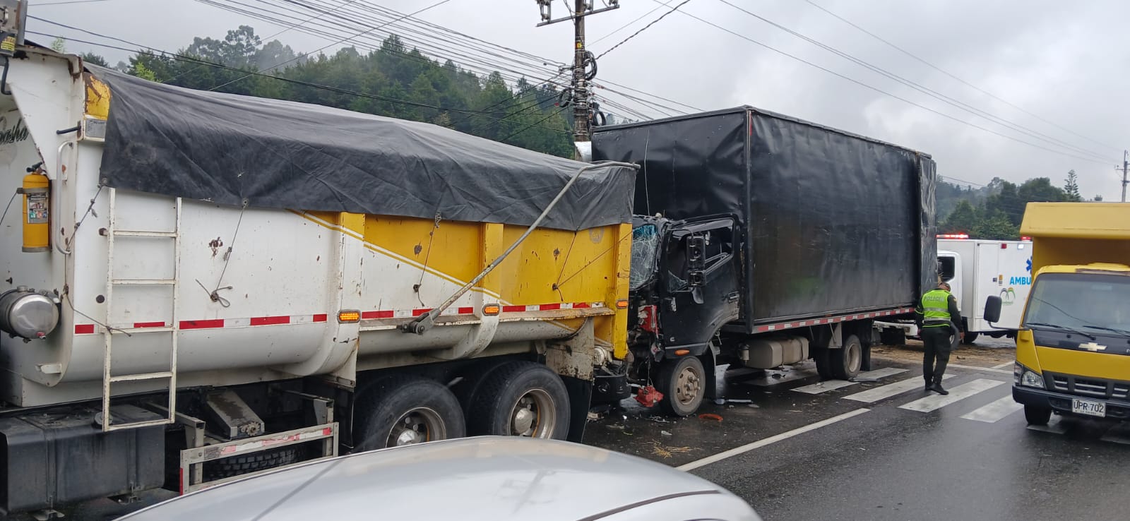 En video: congestión vehicular en la Autopista, a la altura de Guarne, por accidente de tránsito