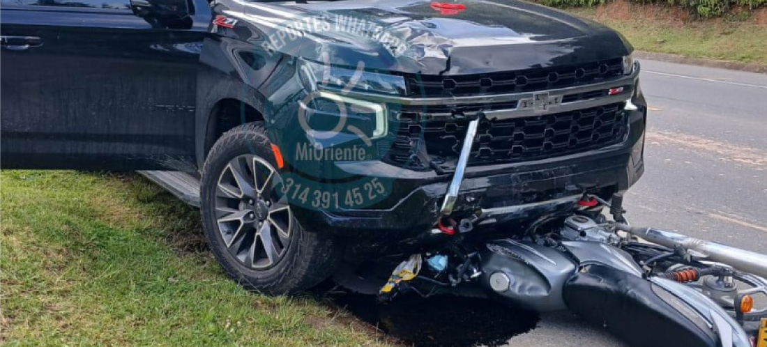 Accidente de tránsito en la vía Aeropuerto-Llanogrande involucra a delantero de Atlético Nacional