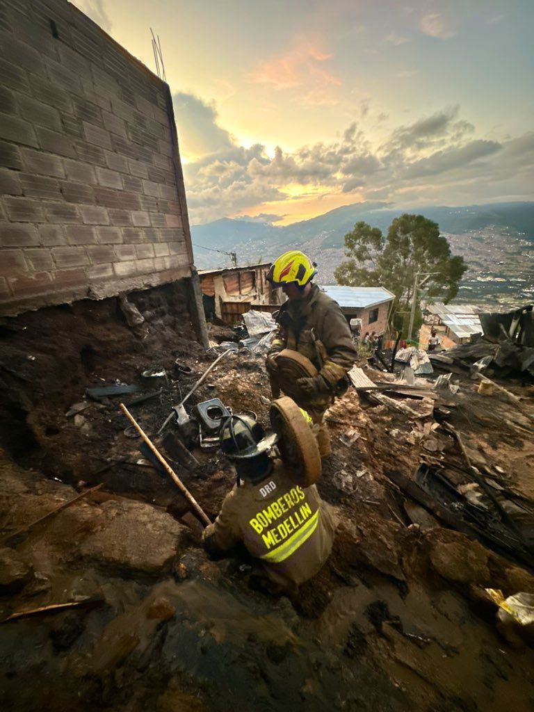 Incendio destruye varias viviendas en Medellín