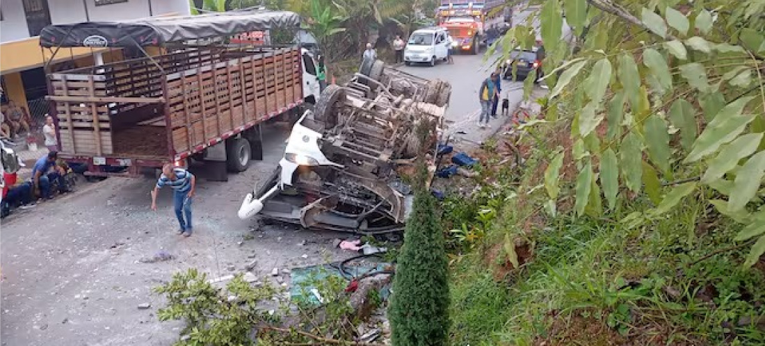 Grave accidente de bus en Yolombó habría sido por falla en los frenos; esto se sabe