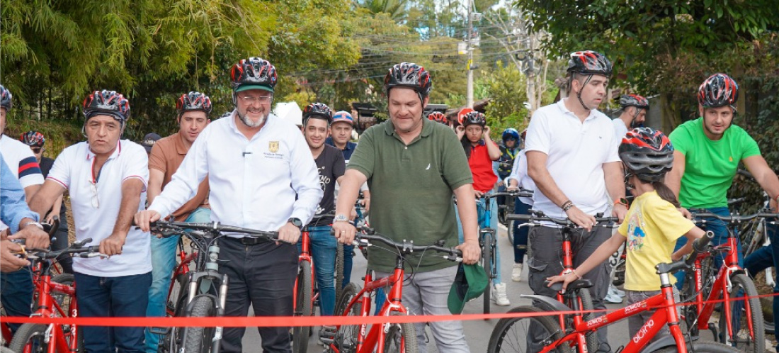 Habitantes del Corregimiento Sur de Rionegro ya cuentan con 12 kilómetros de vías renovadas