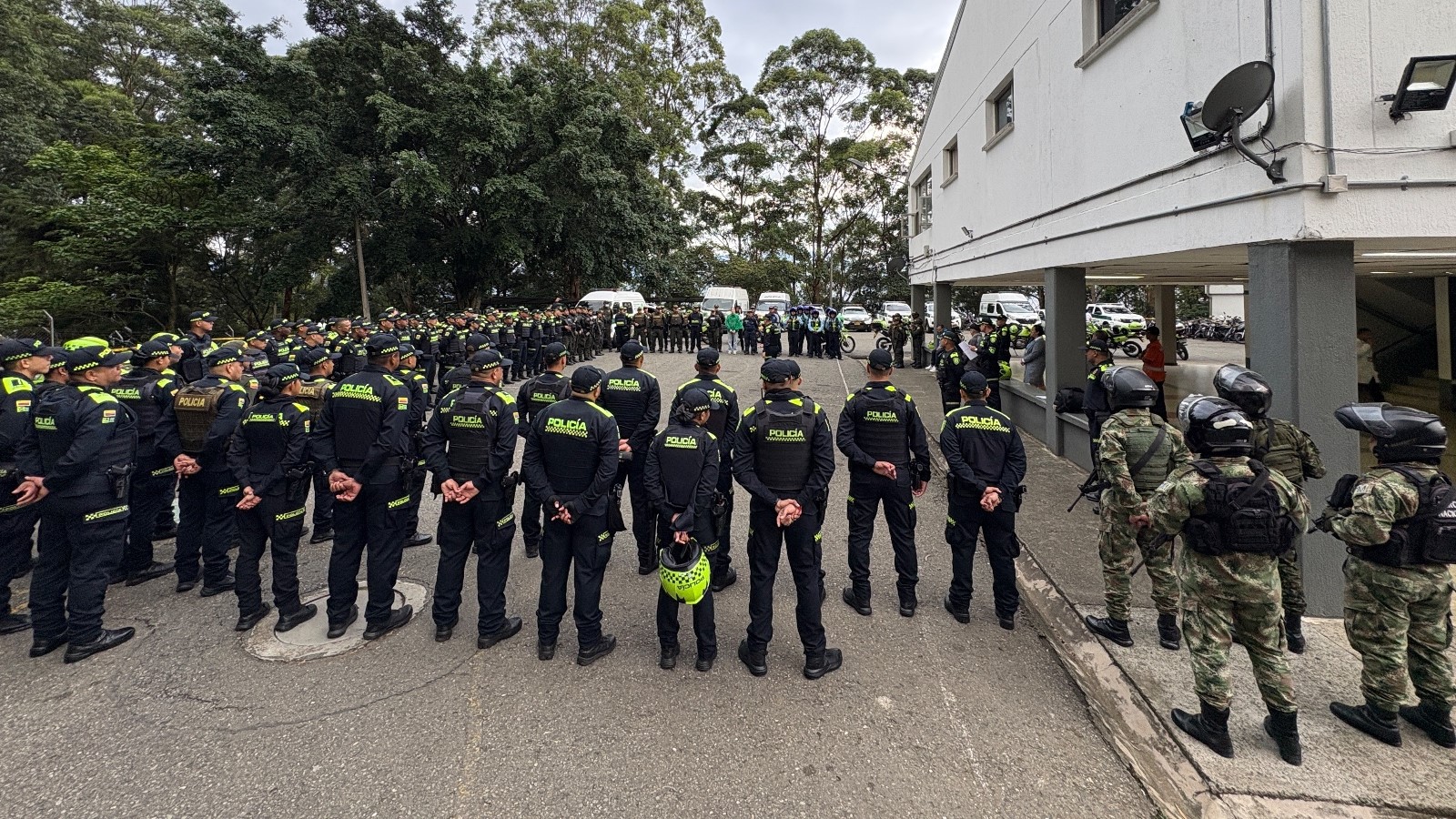 Con más de 1.230 policías, Medellín refuerza la seguridad para la temporada de Año Nuevo