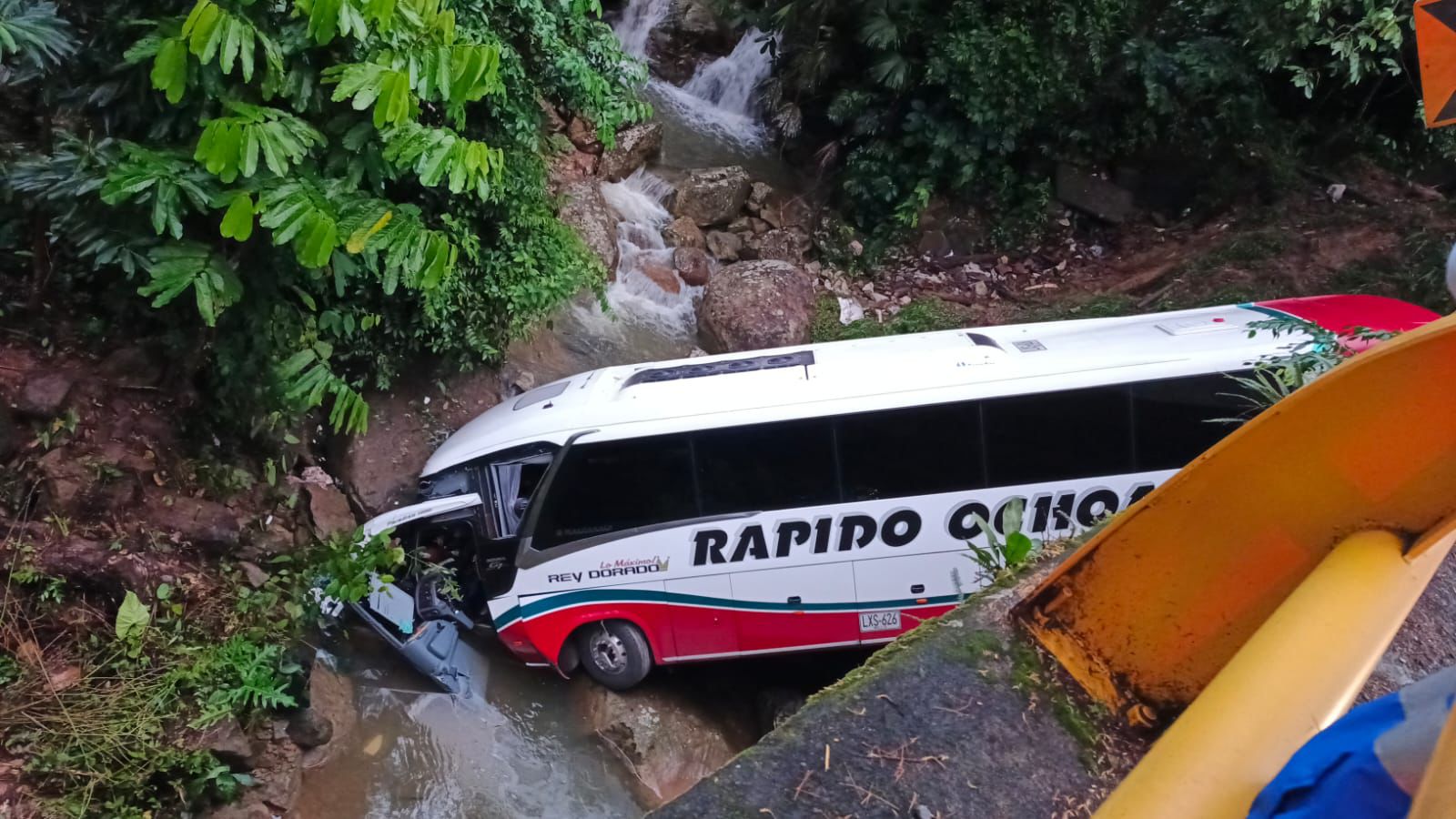 En imágenes: accidente de bus en San Luis, cantidad de heridos aumenta