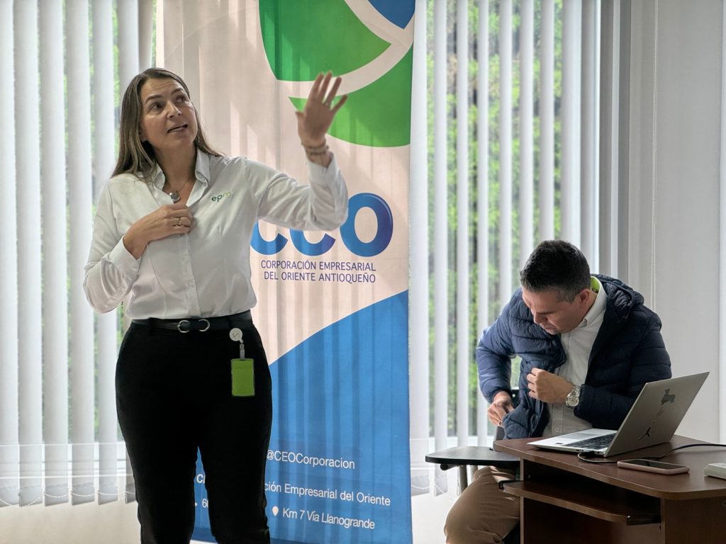 Comite Tecnico de Canales de Atencion al Cliente de Energia Electrica EPM 5