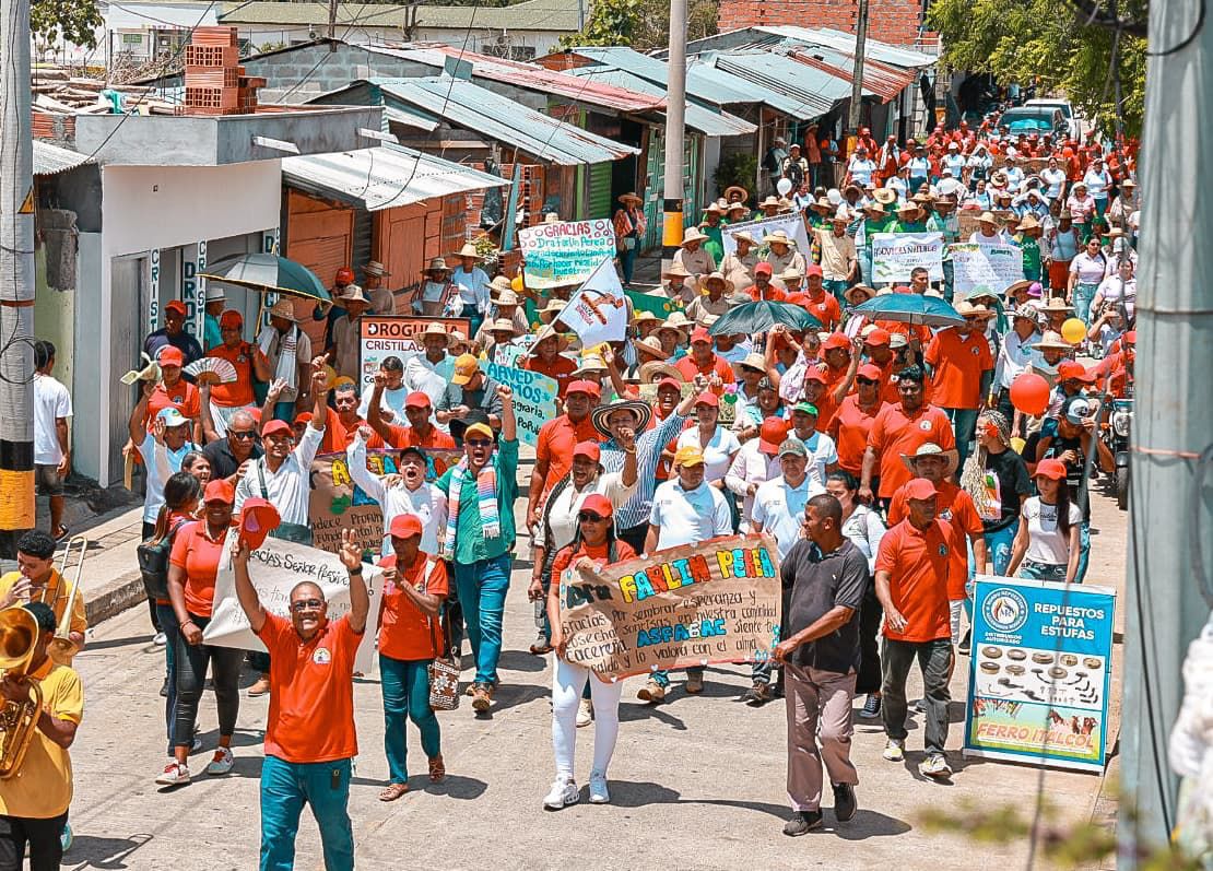 Gobierno Petro adjudica más de 1 700 hectáreas a víctimas del conflicto en Cáceres, Antioquia
