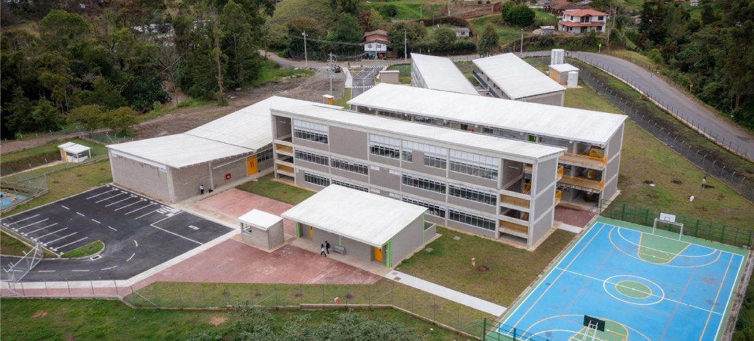 web-Más-de-900-estudiantes-de-Rionegro-estrenan-moderna-sede-educativa