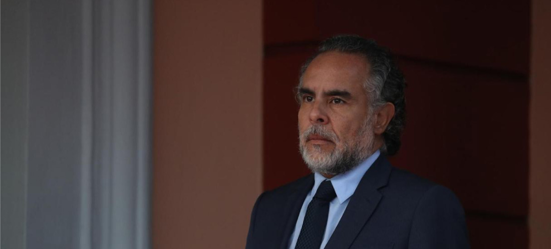 Ministro de Interior admite adicción a las drogas y alcohol