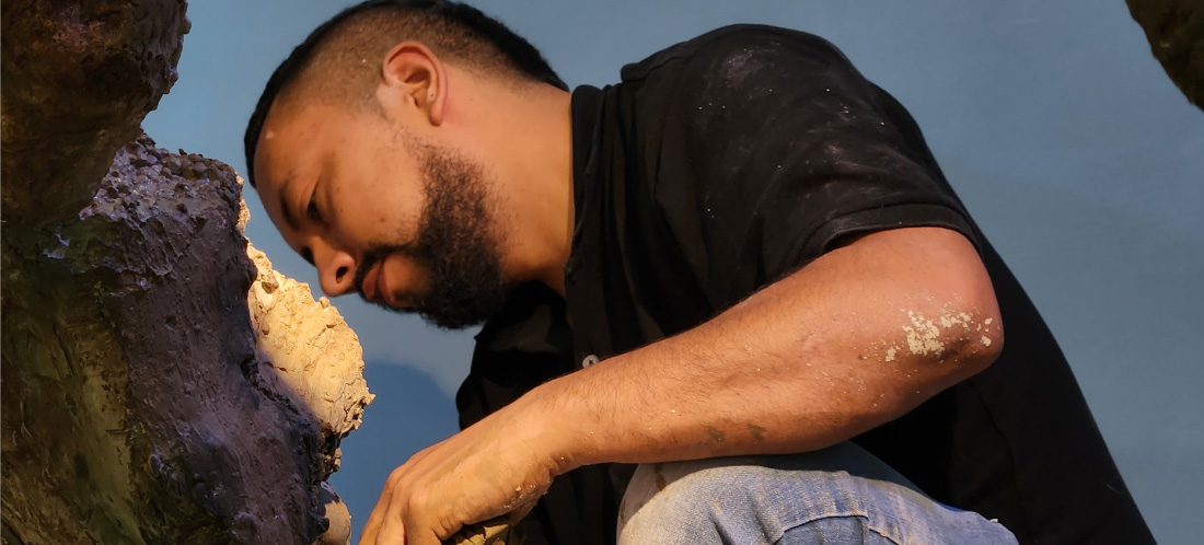 Santiago Ocampo presenta la exposición “20 años esculpiendo a Dios” en El Carmen de Viboral