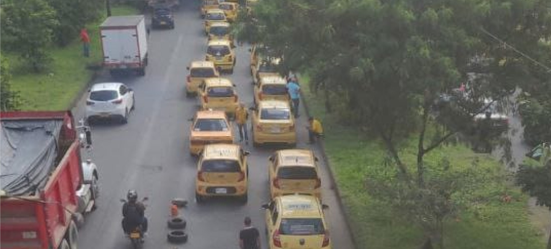 Taxistas realizan manifestación en el Valle de Aburrá por apps informales y pidiendo cambio de normativas