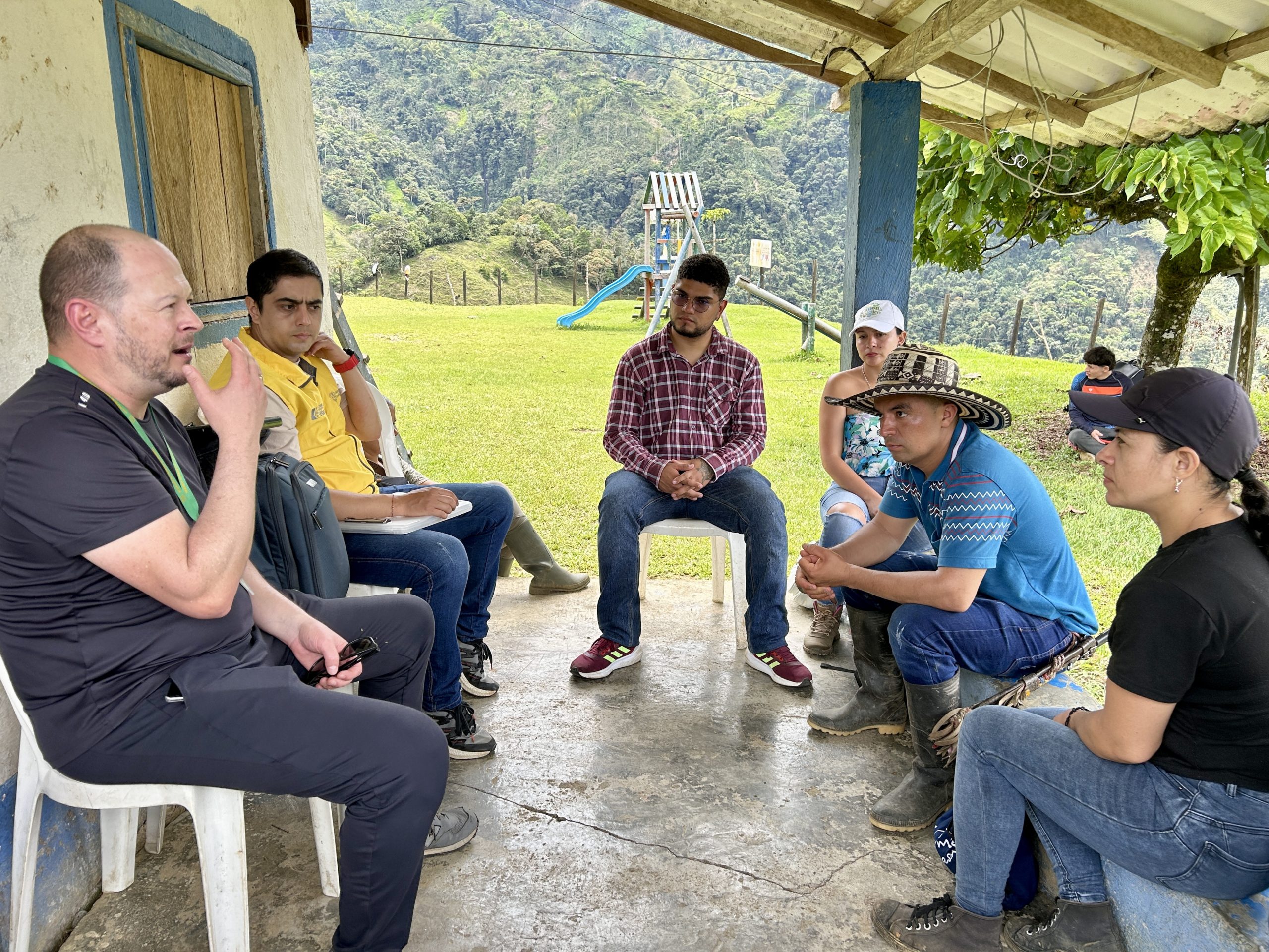 Inició el plan retorno de las familias afectadas por el conflicto armado en el Corregimiento Santa Inés de El Carmen
