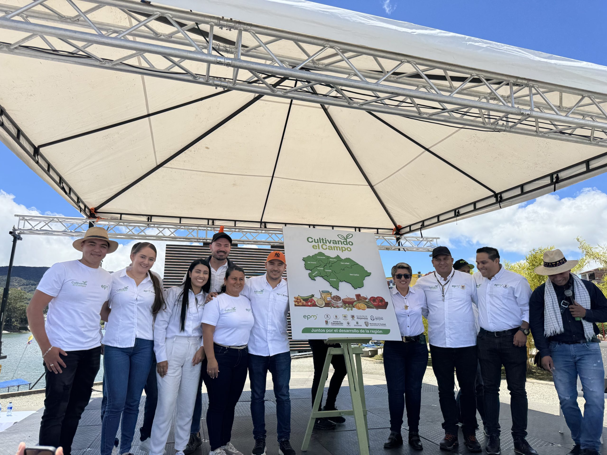 EPM y nueve municipios del Oriente acuerdan inversión de $8 571 millones para el campo