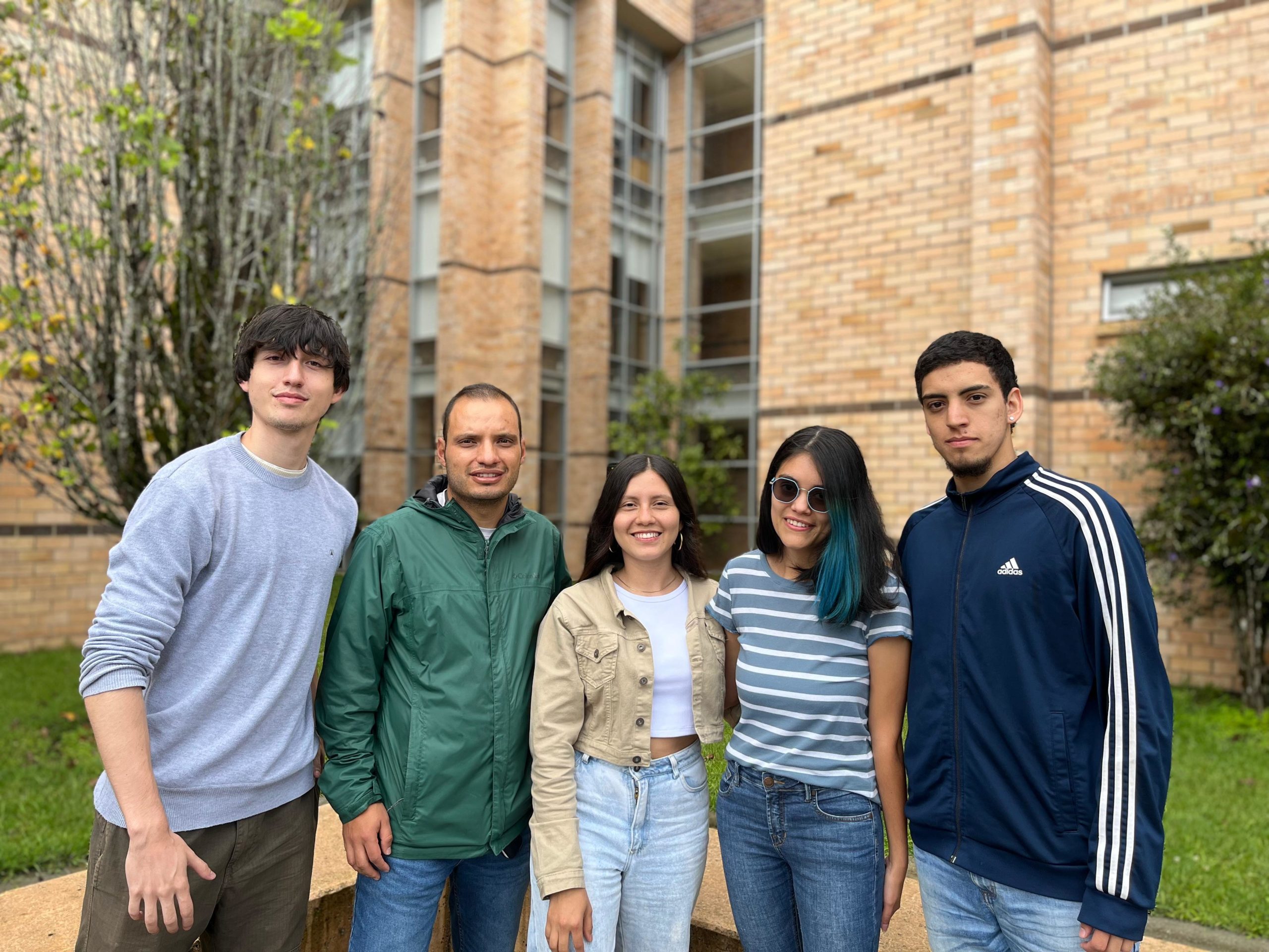 Estudiantes de la UdeA clasificaron a la final del Mundial de Satélites Enlatados en México: buscan recursos para viajar y competir