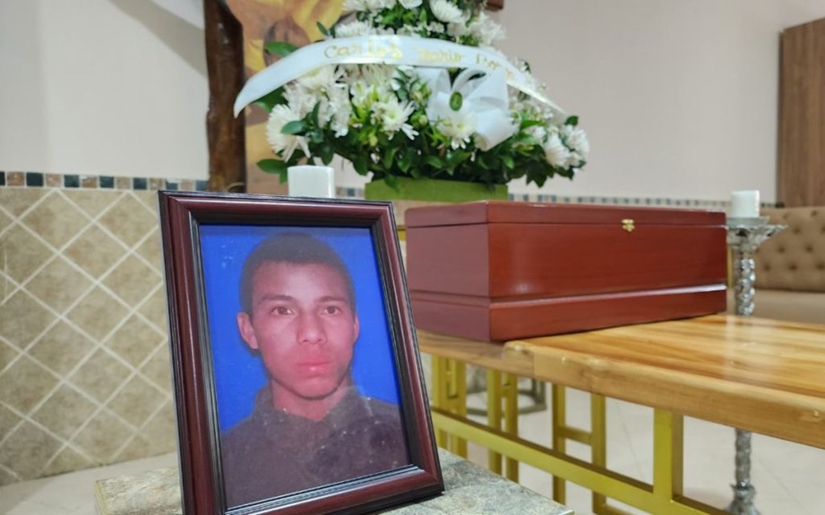 Entregaron en Apartadó restos de joven desaparecido cuando buscaba a su madre, también desaparecida